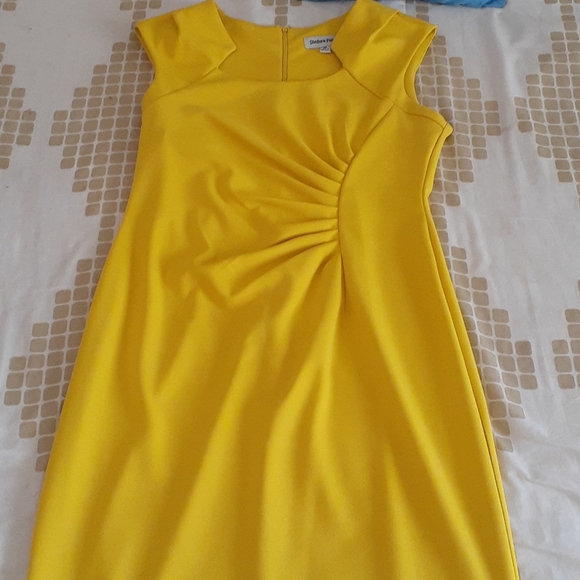 Chic Yellow Dress - Picture 2 of 5